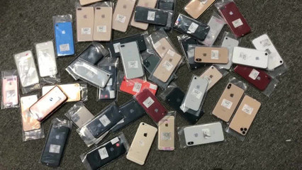 華強北二手手機市場,跌價排行榜,iPhoneXSmax跌至谷底,很多人都想著搶